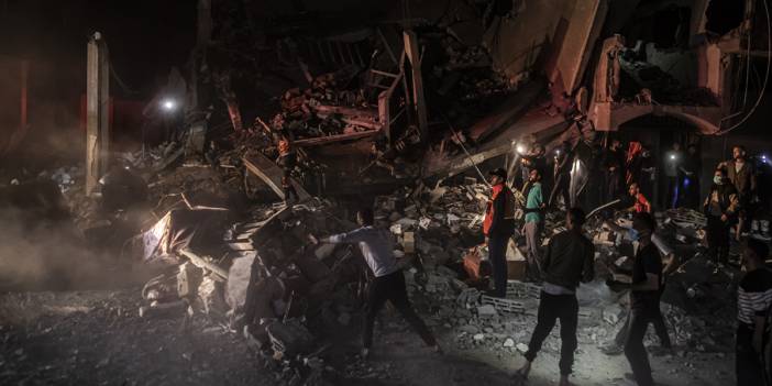 İsrail Refah'ı bombaladı: 2'si çocuk 4 can kaybı