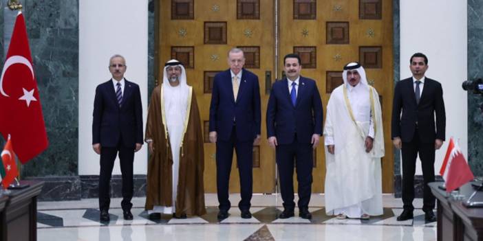 Erdoğan'dan 13 yıl sonra Irak'a ilk ziyaret! Kalkınma yolu anlaşmasında imzalar atıldı