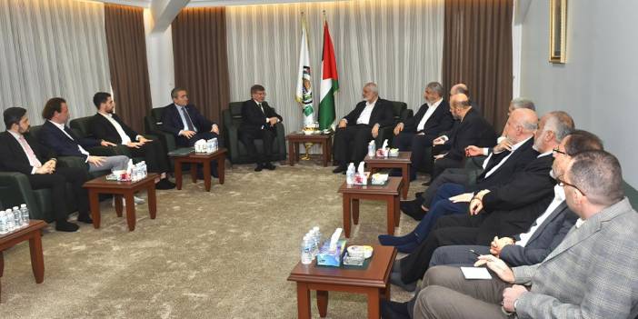Ahmet Davutoğlu, İsmail Haniye ile Gazze'deki durumu görüştü