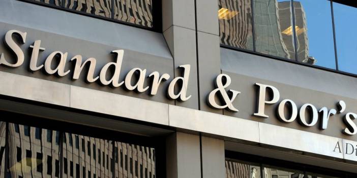 S&amp;P Türkiye'nin kredi notunu yükseltti