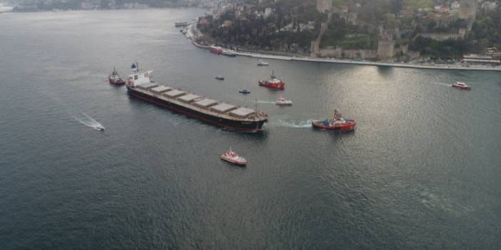 İstanbul Boğazı'nda gemi trafiği askıya alındı