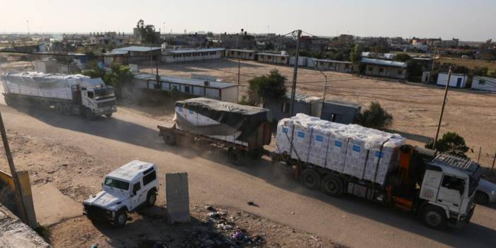 Gazze'de insani yardım konvoylarına ateş açıldı: BM personeli alıkonuldu