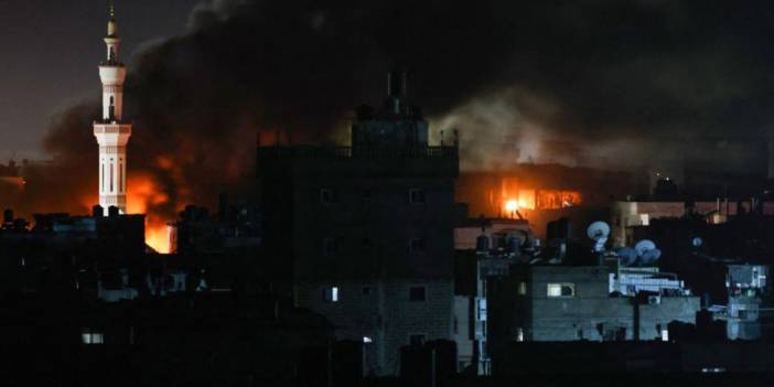 İsrail Refah'taki kampı bombaladı: En az 40 Filistinli öldü