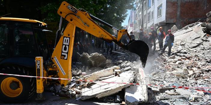 Küçükçekmece'de bina çökmesi sonrası korkutan sözler! '2-3 bin tane var, saatli bomba gibi'