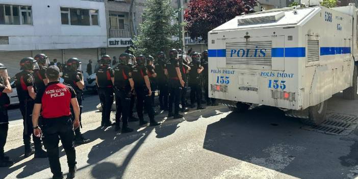 Hakkari’de kayyum protestosuna müdahale: Yaralılar ve gözaltılar var