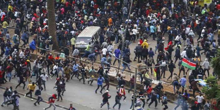 Kenya’da ek vergi protestoları kanlı geçti: Bir ölü, 200 yaralı var
