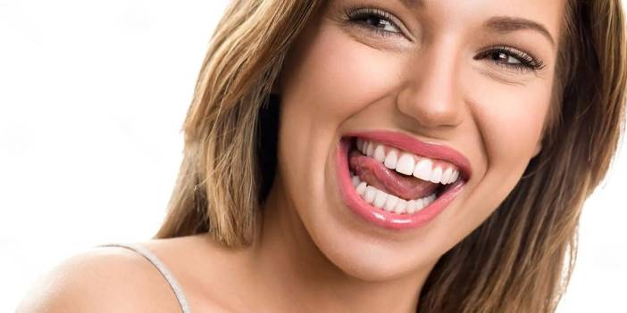 Sarı dişlerden kurtulmanın yolu meğer C vitamininde saklıymış! Diğer yöntemleri unutun