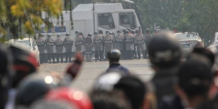 Myanmar'daki çatışmalar eğitimi de vurdu! 174 okulda hasar var