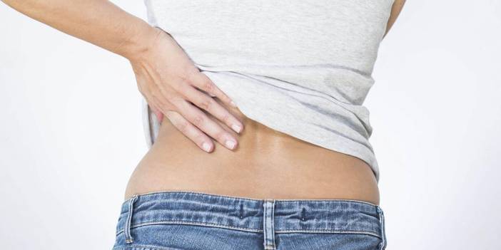 Bel ağrısı sanıyorsunuz ama asıl sorun bambaşka bir yerde! Bu hareketleri yaparken zorlanıyorsanız mutlaka okuyun