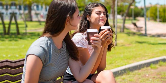 Hayat bir tık ötede değil: Sosyal medyasız yaşam daha mı güzel? Gençlerin yeni trendi çevrim dışı olmak