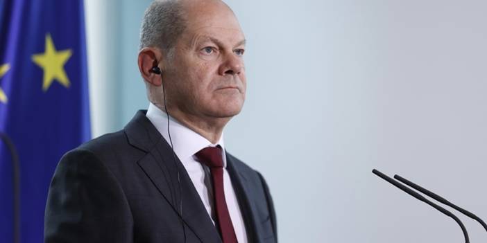 Scholz: Almanya'da ne olacağına sosyal medya sahipleri karar vermeyecek