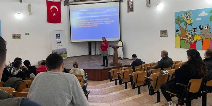 Hayvanseverlere ve hayvan satıcılarına eğitim