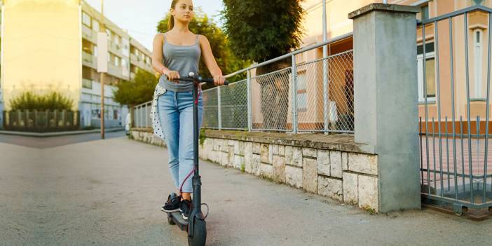 8 milyon kişiyi ilgilendiriyor: e-Scooter kullanıcılarını bekleyen yeni zorunluluk! Mobil ulaşımda yeni düzenleme