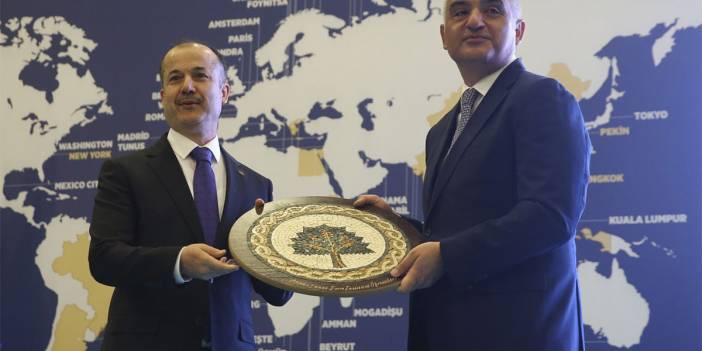 Yunus Emre Vakfı’nda karartma: Sorumlular buhar oldu