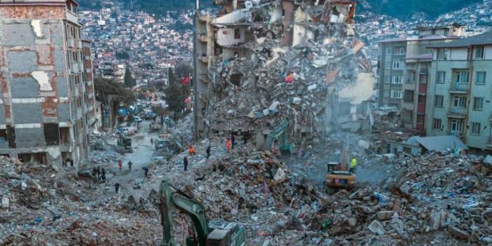 Deprem davalarına art arda tahliye: Müteahhitler ‘sağlık' ve ‘kocama hali' gerekçeleriyle serbest kaldı