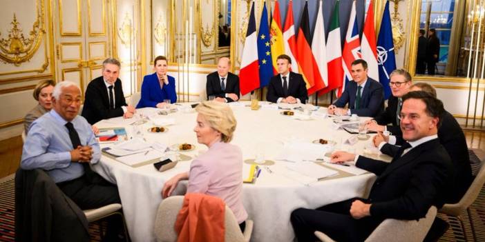 Avrupa liderlerinin Paris'teki güvenlik zirvesi: 'Ukrayna'ya asker göndermek için henüz erken'