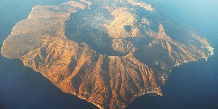 Yunanistan'dan korkutan açıklama: Santorini'deki volkan aktif hale geldi