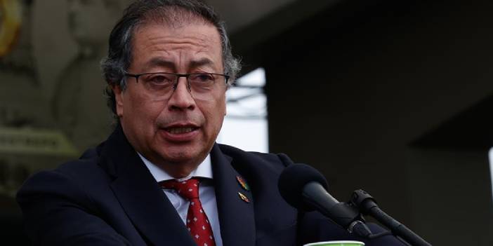 Kolombiya lideri Petro’dan Zelenskiy'e: Batı’nın silahlarıyla başlattığın savaşta ihanete uğradın