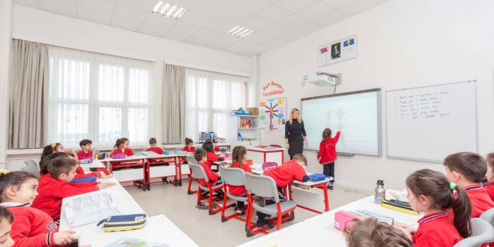 MEB'den özel okullar ve velilere yakın takip: Yemek, kıyafet, kırtasiye ödemeleri mercek altında