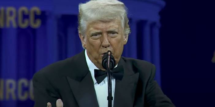 Trump'tan gümrük tarifesi açıklaması: Anlaşma için can atıyorlar... Dünya liderleri popomu öpmek için sıraya girdi