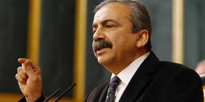Sırrı Süreyya Önder Hayatını Kaybetti: DEM Parti Milletvekili, Yönetmen ve Yazar Kimdi? İşte Hayatı ve Mirası