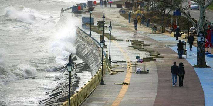 İstanbul’da depremin ardından olası tsunami senaryosu! Bu ilçeler büyük risk altında!