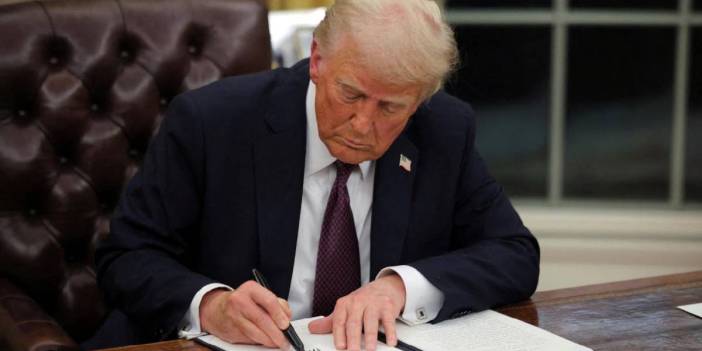 Trump, tarife krizinde ‘ilk büyük anlaşmayı’ İngiltere’yle yaptıklarını duyurdu