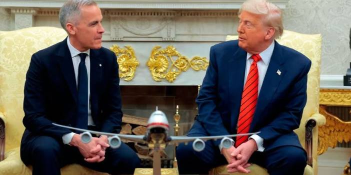 Kanada Başbakanı Trump‘ın yüzüne bakarak söyledi: Kanada satılık değil, asla olmayacak
