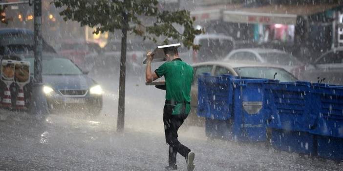 Meteoroloji'den il il uyarı: Kuvvetli sağanak, toz taşınımı ve rüzgar geliyor