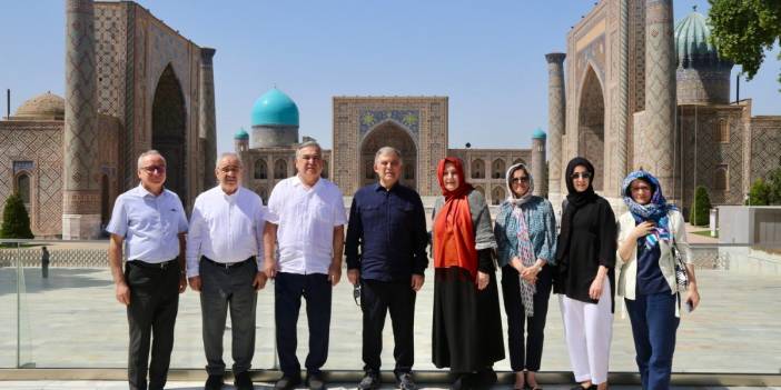 Abdullah Gül’den Özbekistan’a övgü