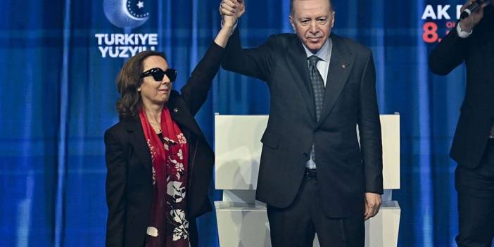 Komisyonda Prof. Dr. Serap Yazıcı sürprizi: 'Anayasa için AK Parti‘ye gidiyorum' dedi anayasa ekibine alınmadı