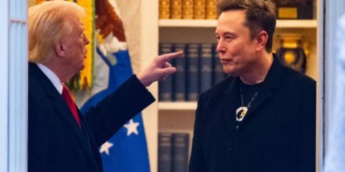 Elon Musk devletin kalbine girdi, sonra roket gibi çıktı