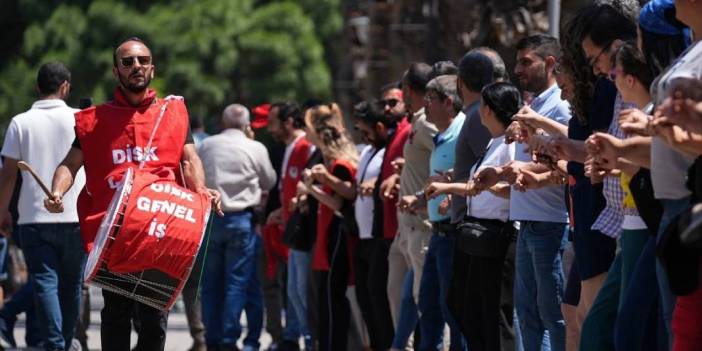 DİSK, belediyenin teklifini kabul etti: İzmir'de grev sona erdi