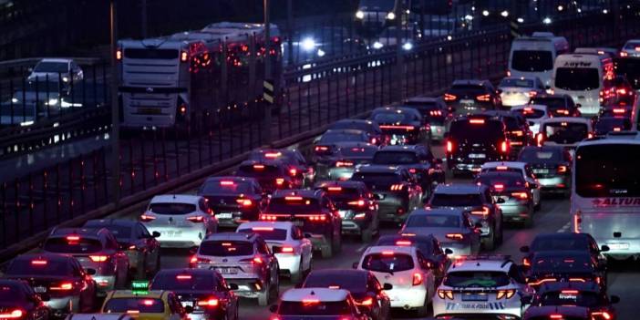 Cezalar vatandaşın cebini yaktı: Trafik cezaları hedefin iki katına ulaştı