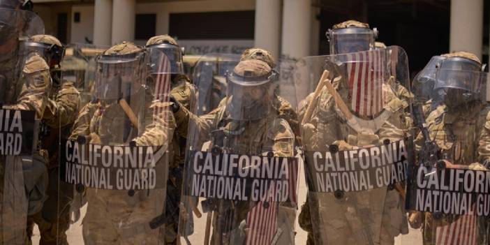 ABD’deki göçmen protestolarında tansiyon yükseliyor: 2 bin asker daha Los Angeles yolunda