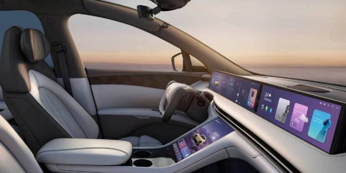 Elektrikli piyasasına yeni şampiyon mu geliyor? Tesla’ya rakibinden sert hamle: Yeni model sahalara indi!
