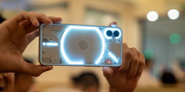 Bu telefon 7 yıl boyunca güncelleme alacak! Kullanıcıların aklındaki yazılım desteği sorusuna yöneticiden cevap geldi