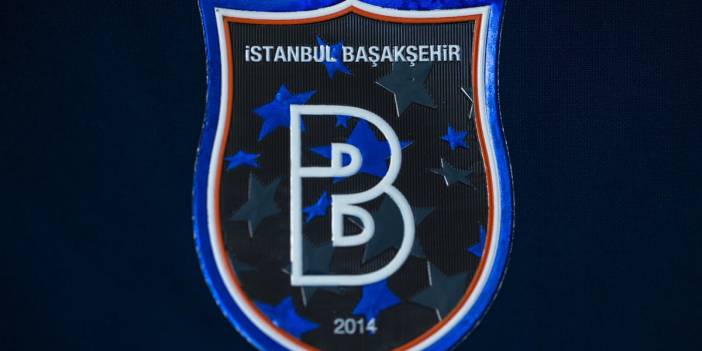 Beşiktaş'ın yıldız ismi takıma veda etti! Başakşehir'e imzayı attı: Transfer resmen açıklandı