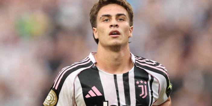 Kenan Yıldız, İtalya'da manşetleri süsledi: Türk yıldız Juventus'a liderlik ediyor