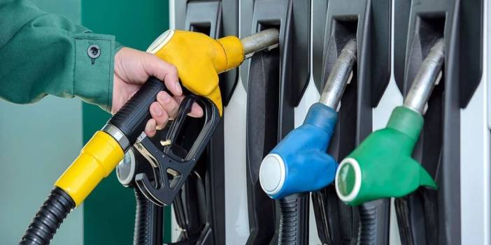 Akaryakıtta tabela değişti: Motorine indirim geldi