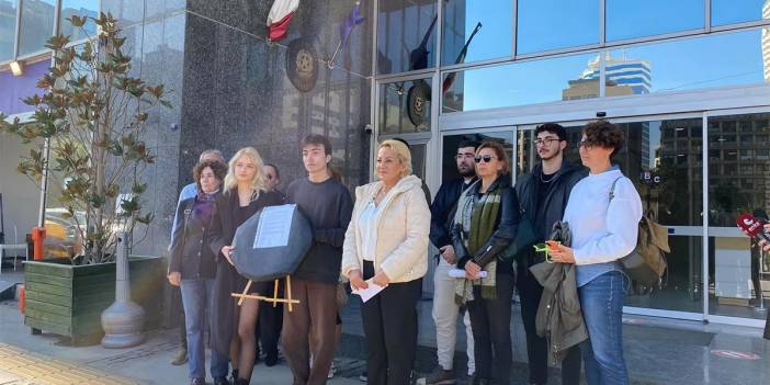 Türk öğrencilere vize işkencesi