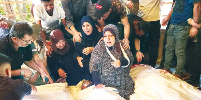 Gazze'de soykırıma ara yok! Katilin gündemi değişmiyor