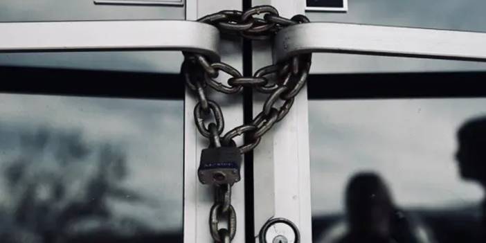 Günde 325 esnaf işyerini kapattı: Beş ayda 49 bin kepenk indi