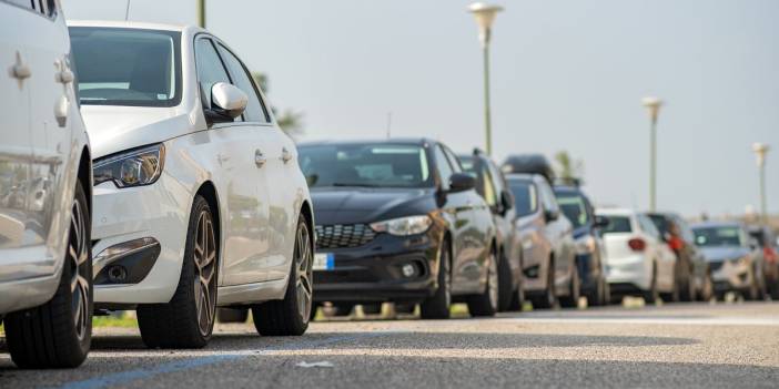 Otomotiv piyayasına Togg darbesi! Zirveden dibi gördü: Otomobil piyasasını sarsan gelişme