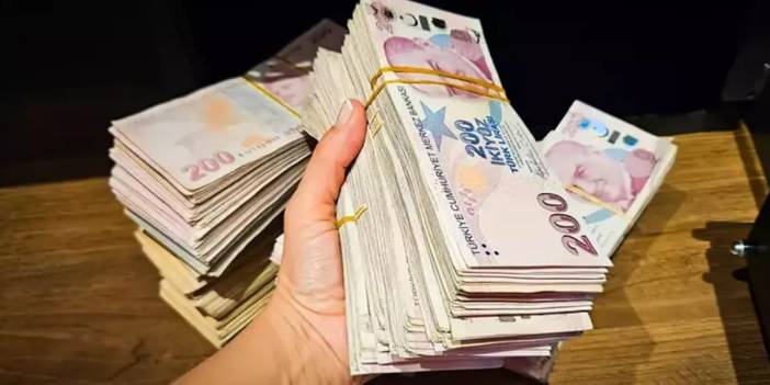 Düşecek denildi ama yine yükselişe geçti! Mevduat faizlerinde yeni rakamlar belli oldu: İşte 100 bin TL’nin aylık getirisi
