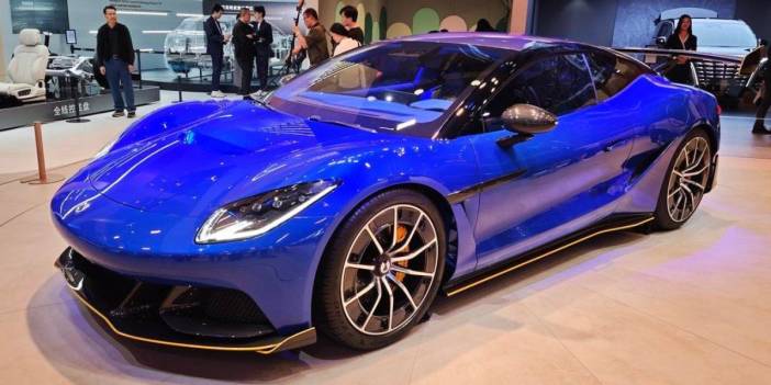Türkiye'de yok satan BYD'den Porsche'ye rakip geliyor: İşte karşınızda yeni spor otomobil Denza Z!