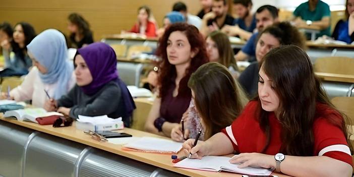 Üniversite kontenjanları şoke edici derecede düştü! Yükseköğretimde son yıllarda yapılan en büyük değişim
