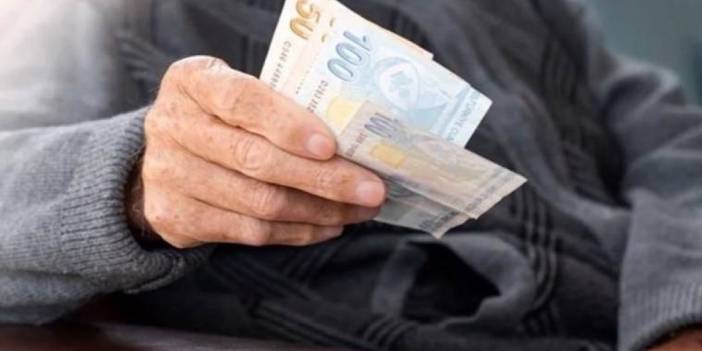Bankalar kazandı, emekliler kaybetti! İsa Karakaş açıkladı: "Bu şartlar altında..."