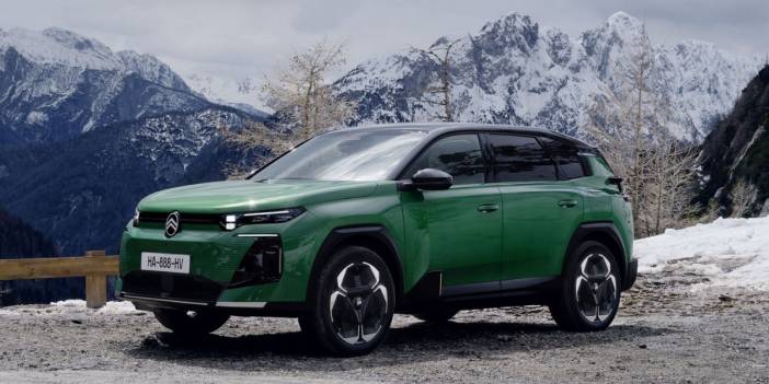 Tesla'nın tahtı sallanıyor! İşte 520 km menzilli yeni Citroen E-C5: Fiyatı Model Y ile yarışıyor