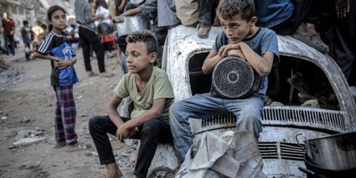 Gazze’de gazetecilerden açlık grevi